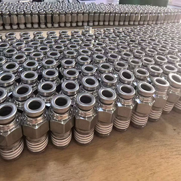 Chemical injection fittings